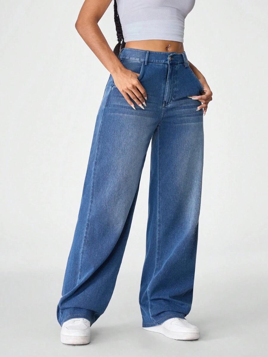 niebieskie spodnie jeans