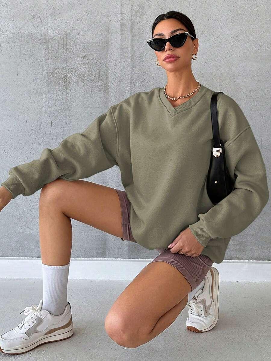 zielona bluza v-neck