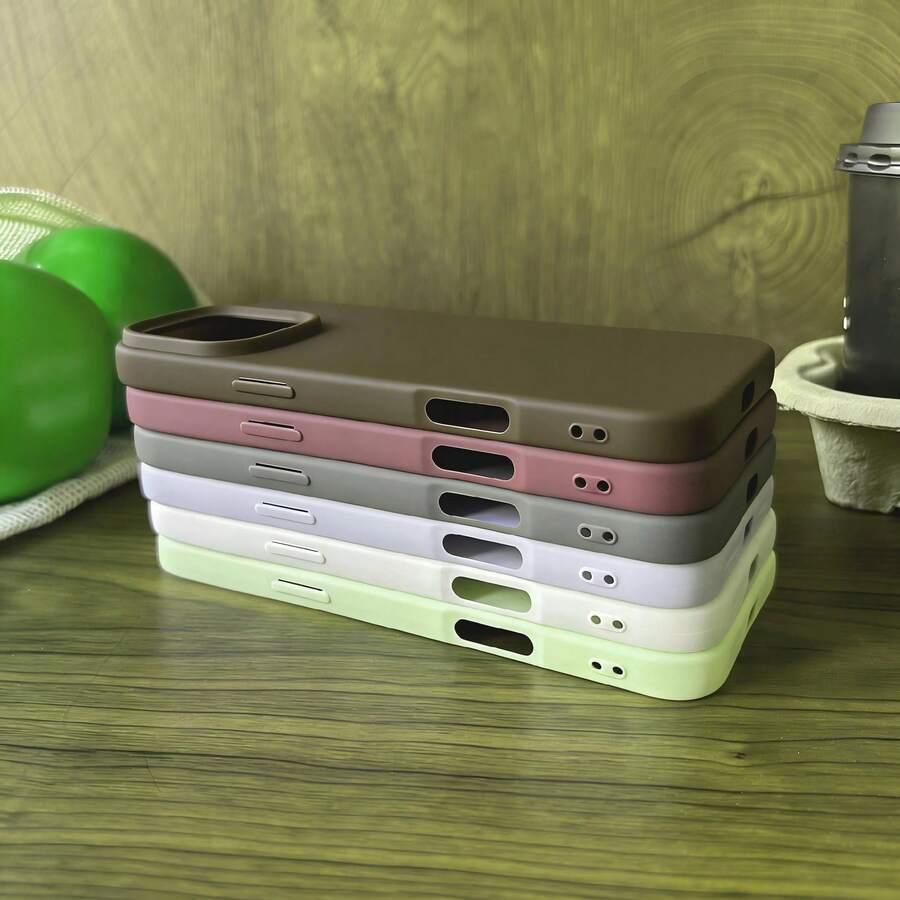 brązowe etui na telefon iPhone