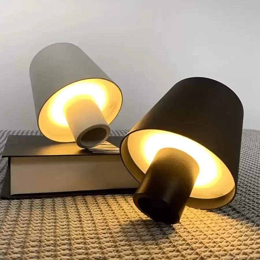czarna lampka nocna