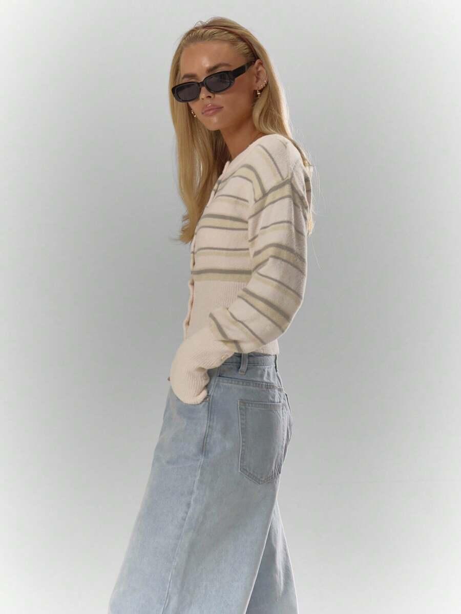 DZIANINOWY SWETER WZÓR PASKI 