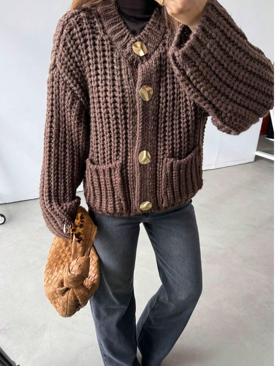 BRĄZOWY SWETER GUZIKI