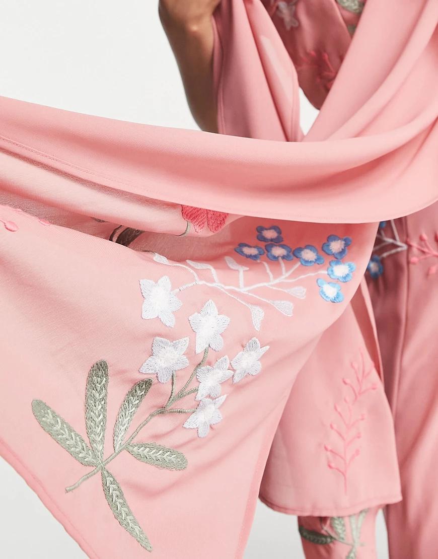 różowa chusta szal haft kwiaty