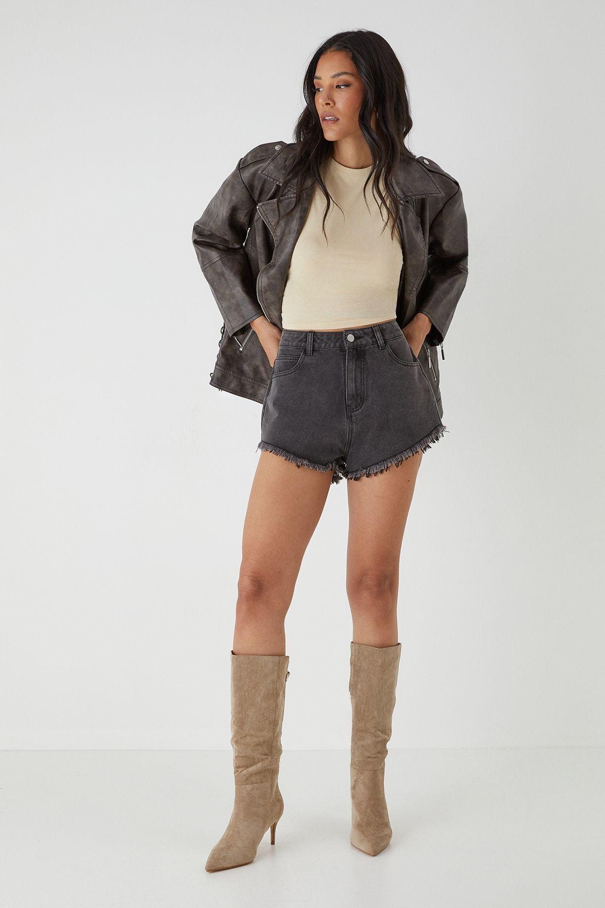 czarne spodenki jeans 