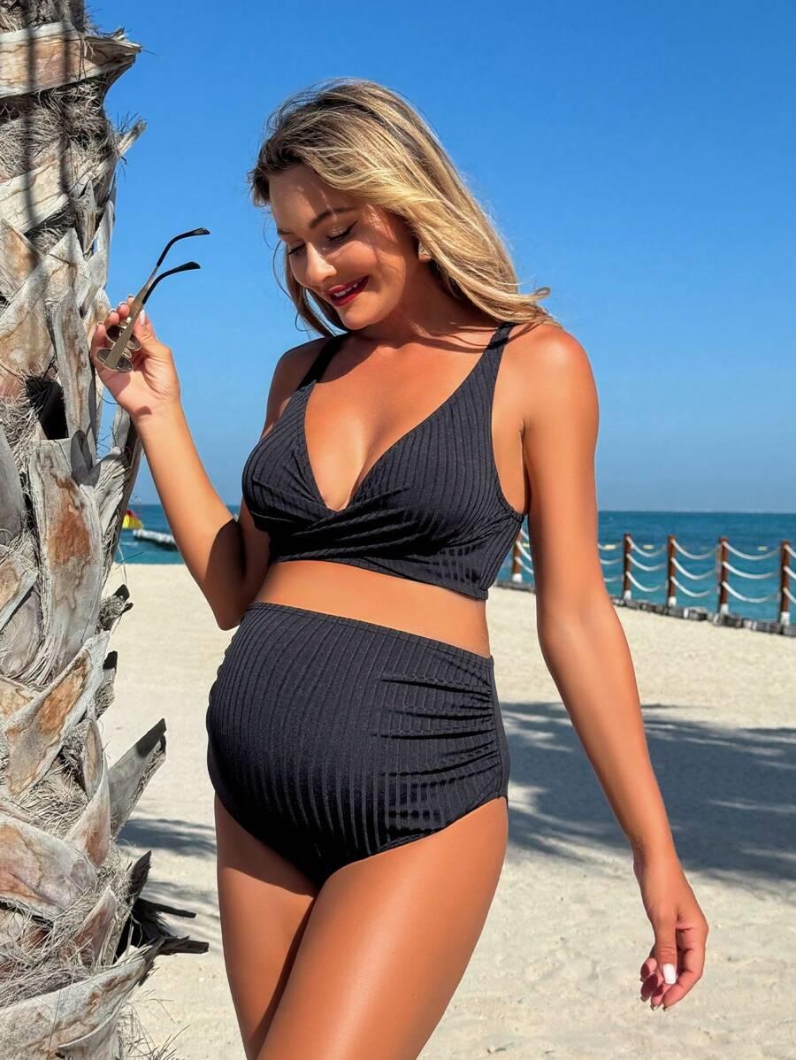 czarna góra od bikini