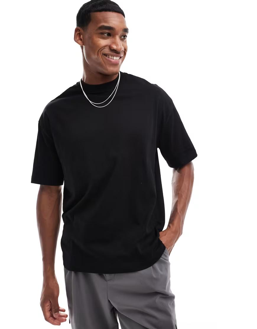 KLASYCZNY CZARNY T-SHIRT OVERSIZE OKRĄGŁY DEKOLT