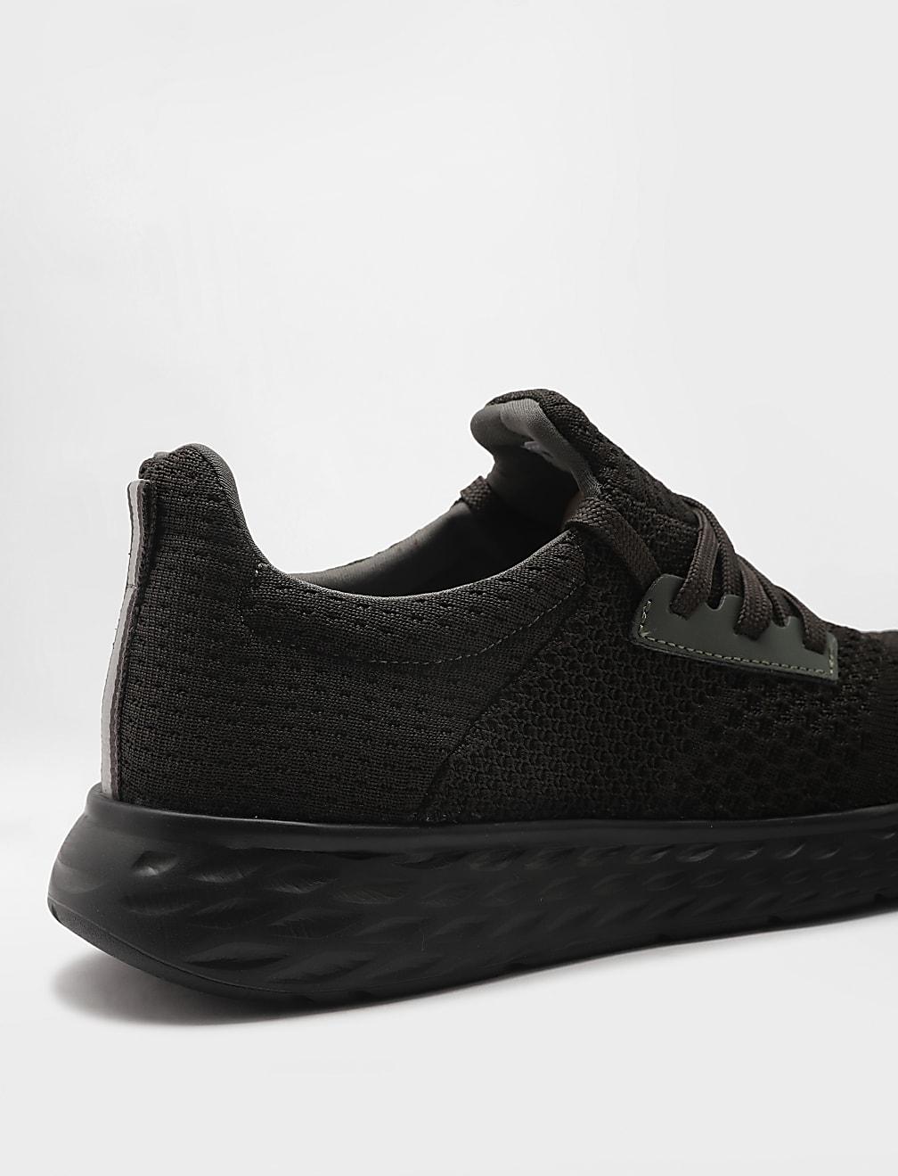 SZNUROWANE BUTY SPORTOWE T03-6953K-KH