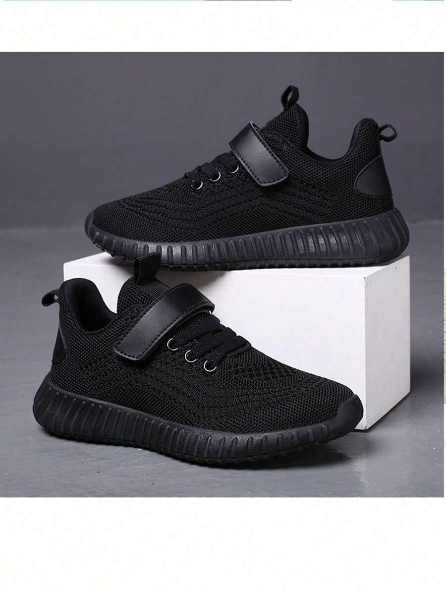 czarne sportowe buty