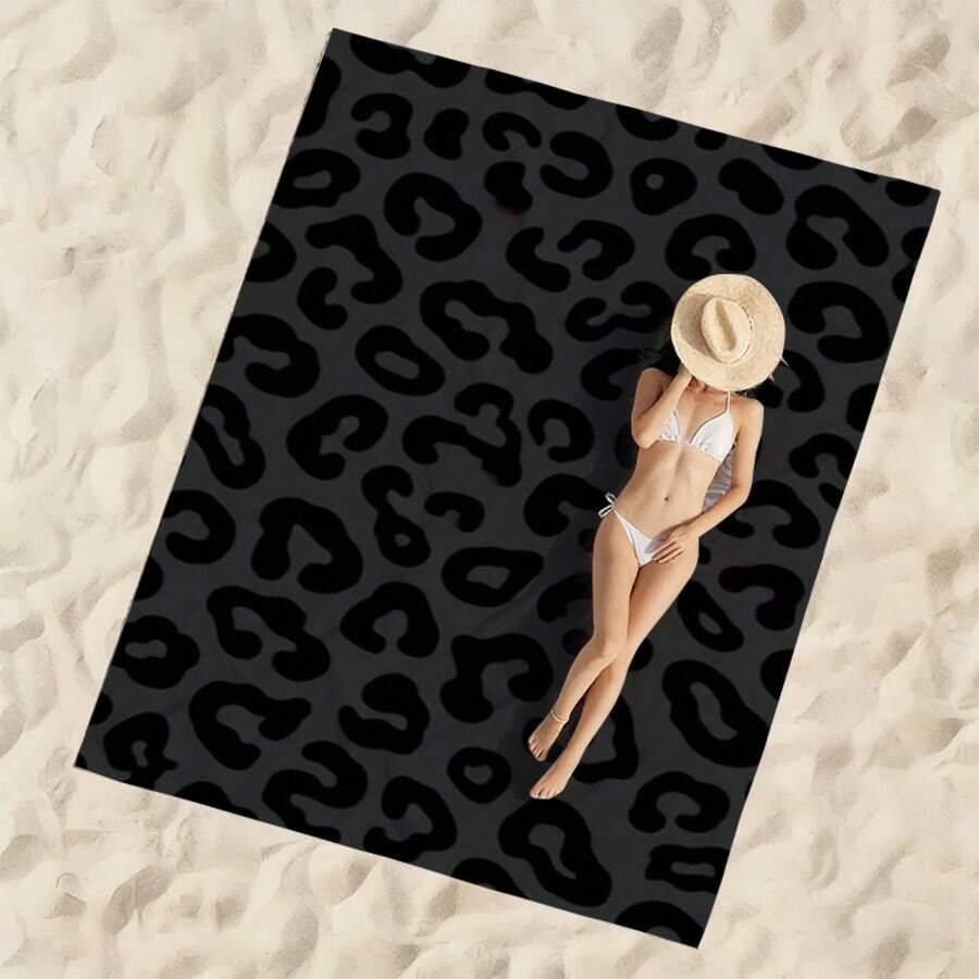 CZARNY RĘCZNIK PLAŻOWY LEOPARD PRINT