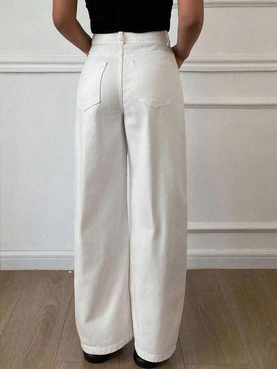 BIAŁE SPODNIE JEANS