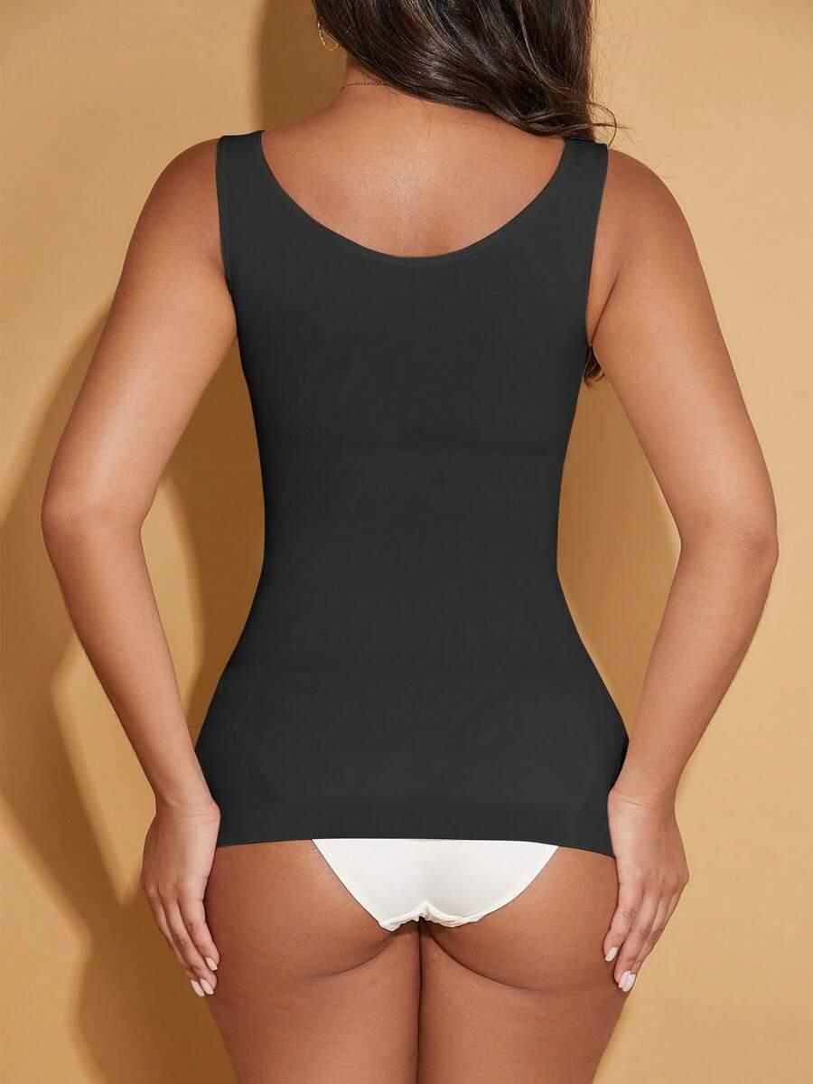 czarny modelujący top 