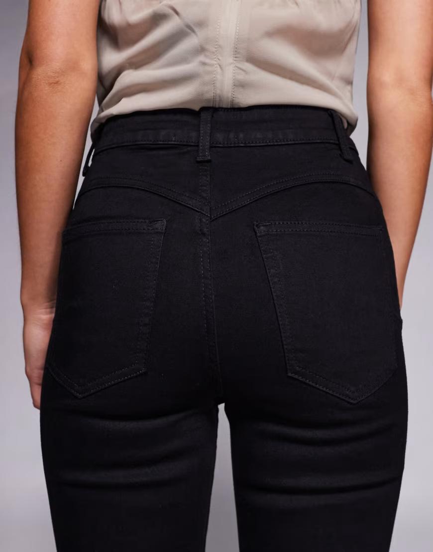 CZARNE SPODNIE JEANS