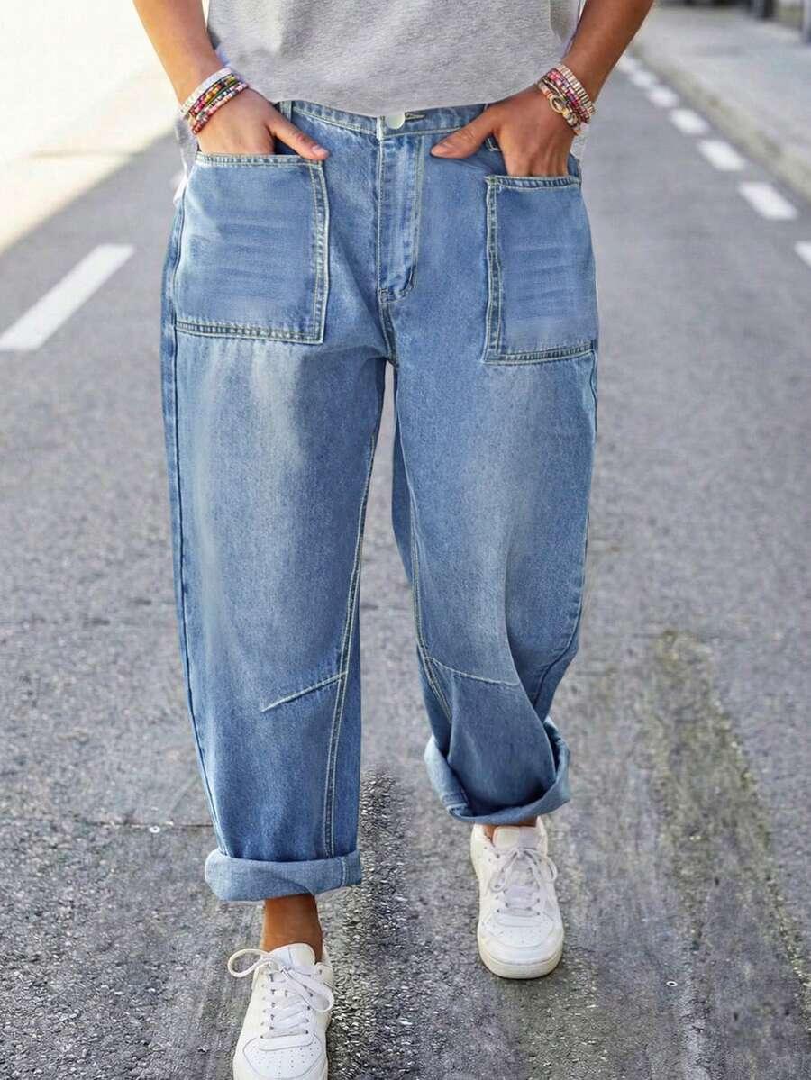 niebieskie jeansy kieszenie