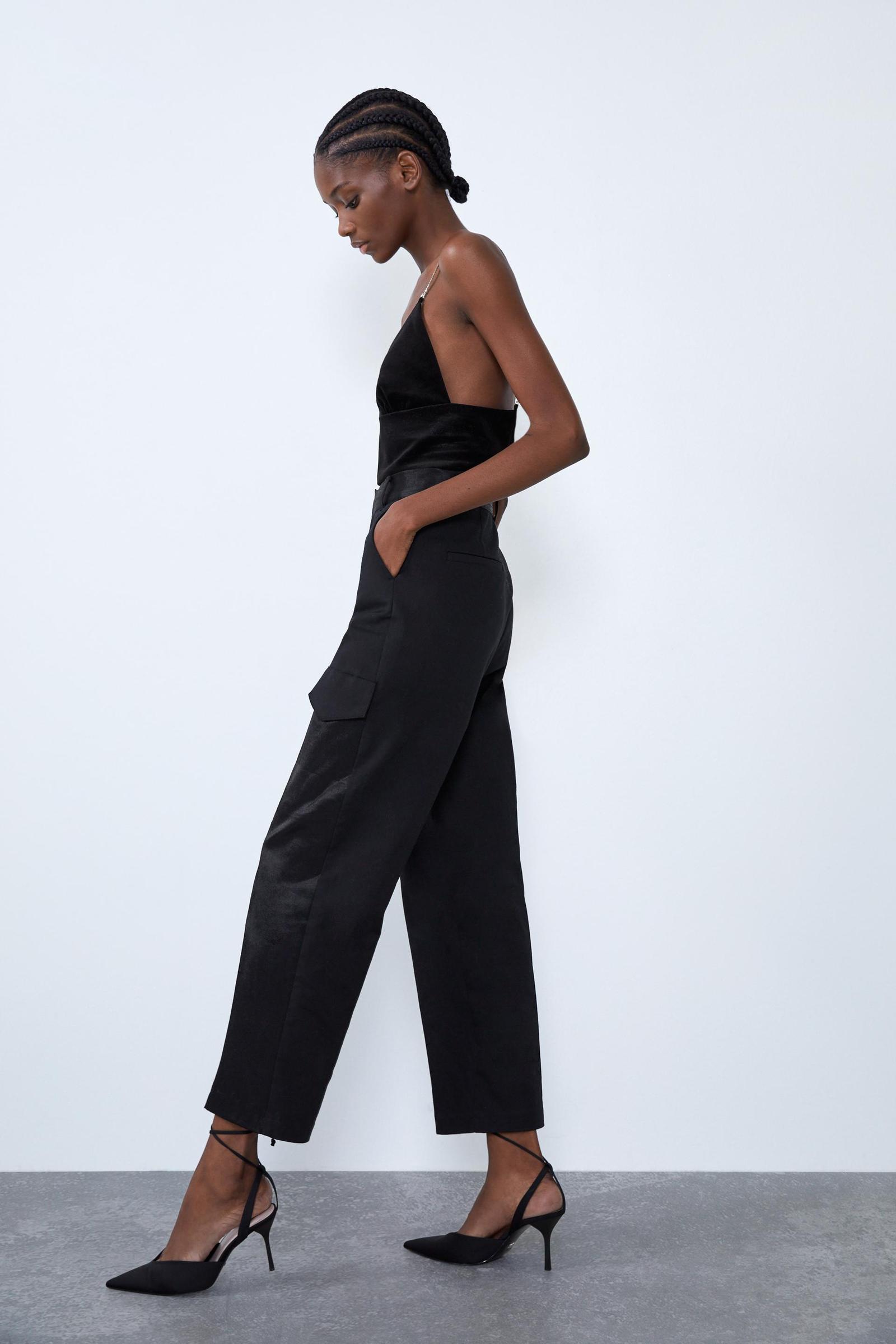 WELUROWY CROP TOP NA RAMIĄCZKACH