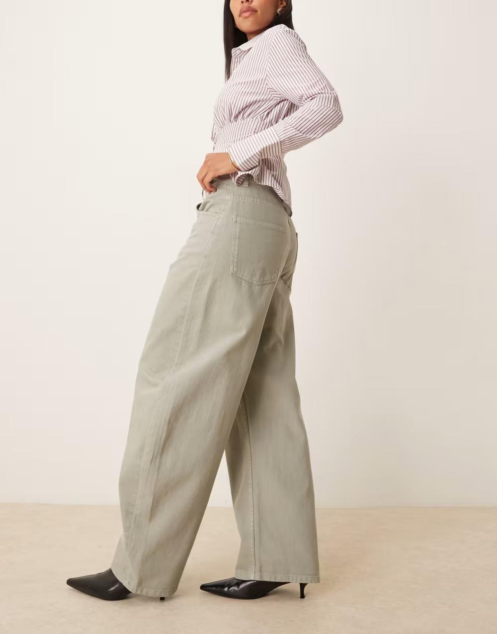 szare spodnie barrel jeans