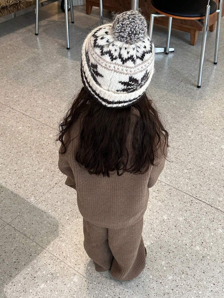 brązowy komplet sweter spodnie