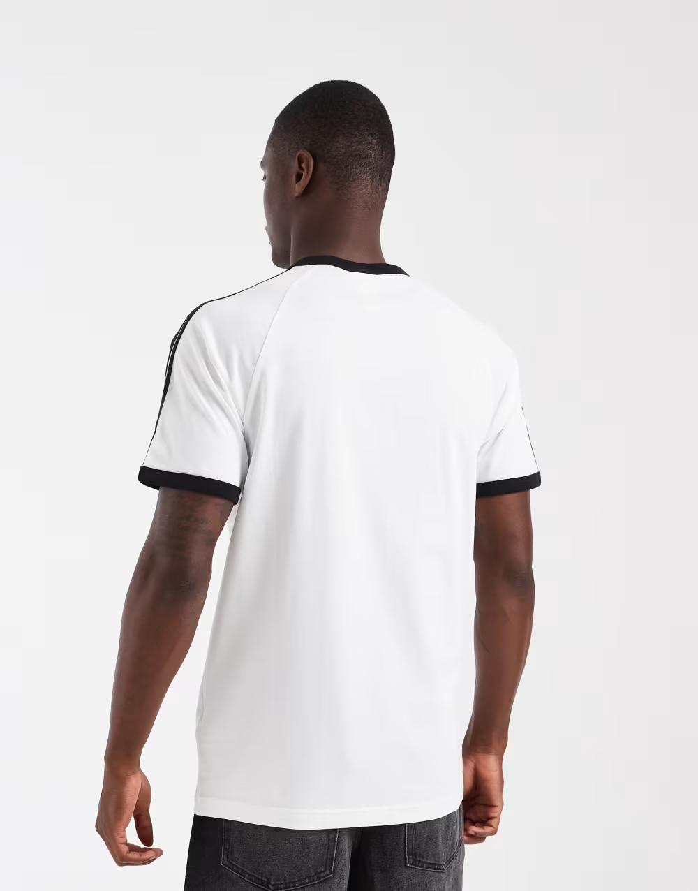 biały klasyczny t-shirt okrągły dekolt logo
