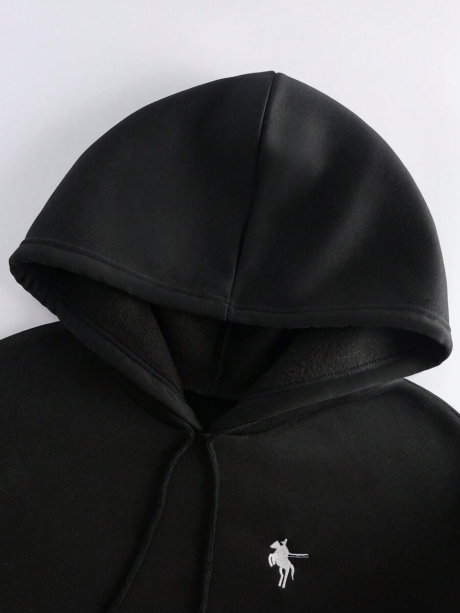 czarna bluza nadruk