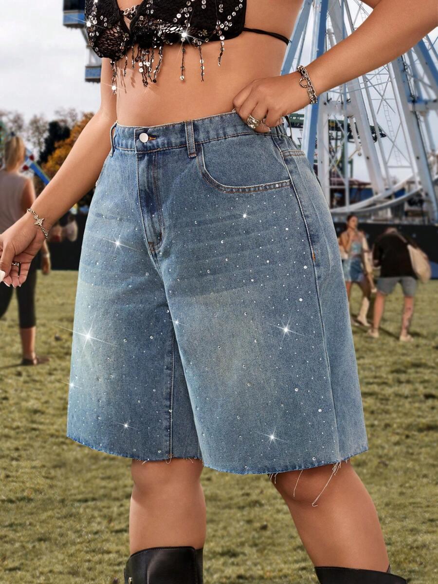 niebieskie spodenki jeans zdobienie