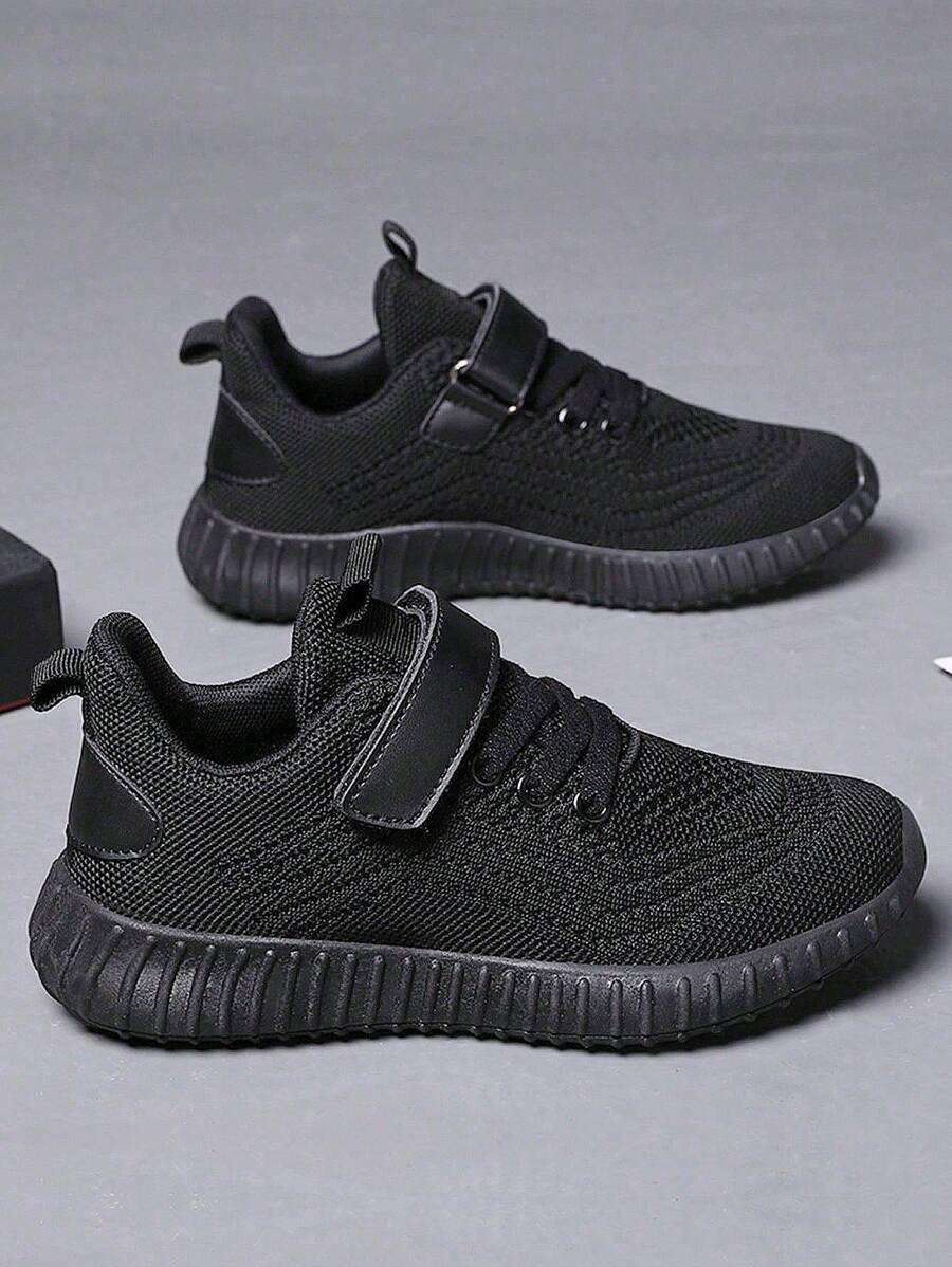 czarne sportowe buty
