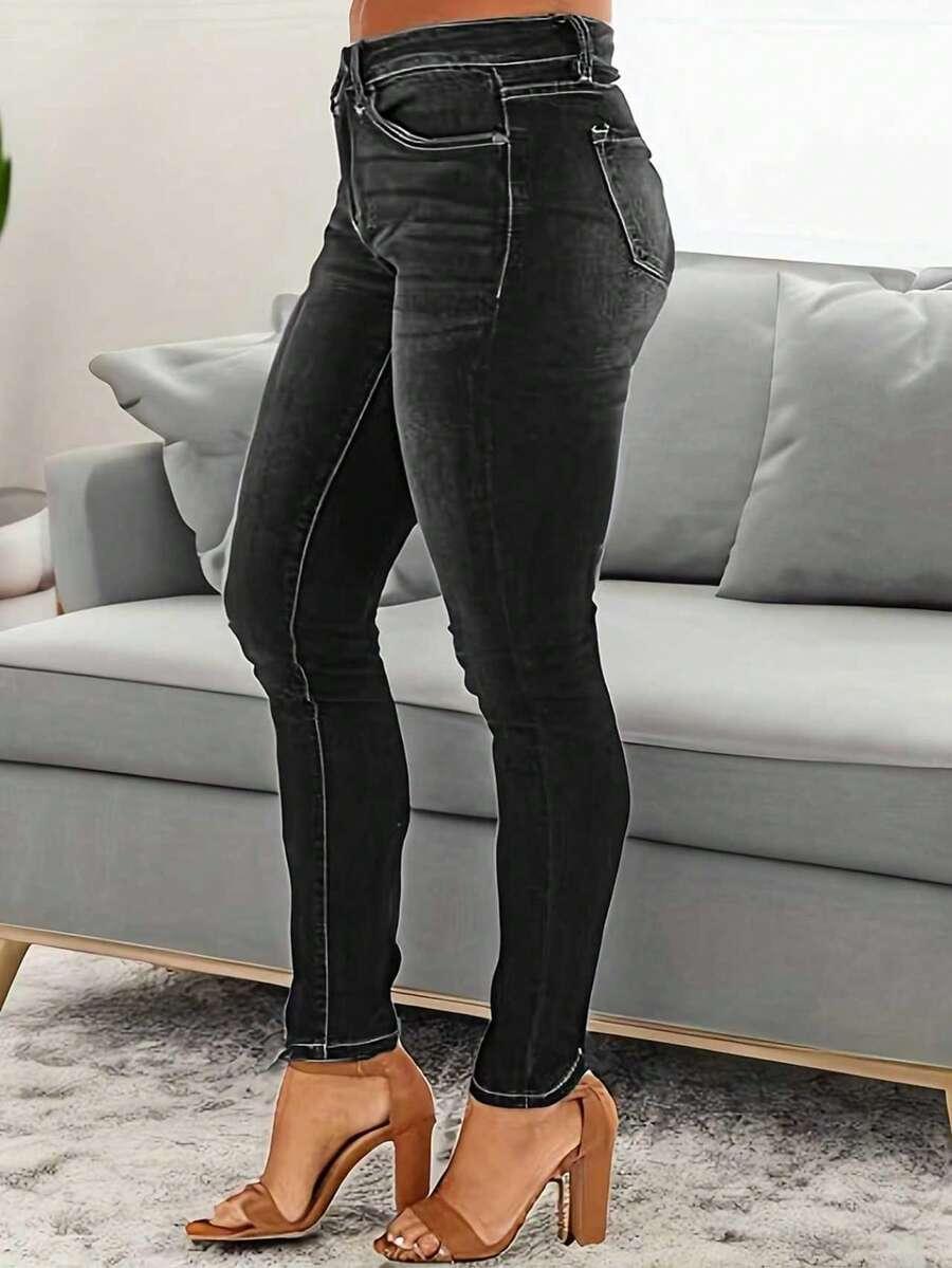 czarne spodnie jeans rurki