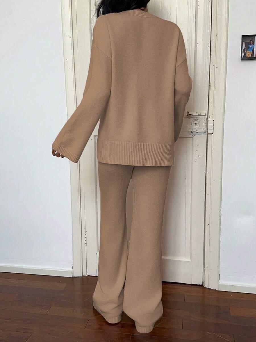 KOMPLET SWETER SPODNIE 