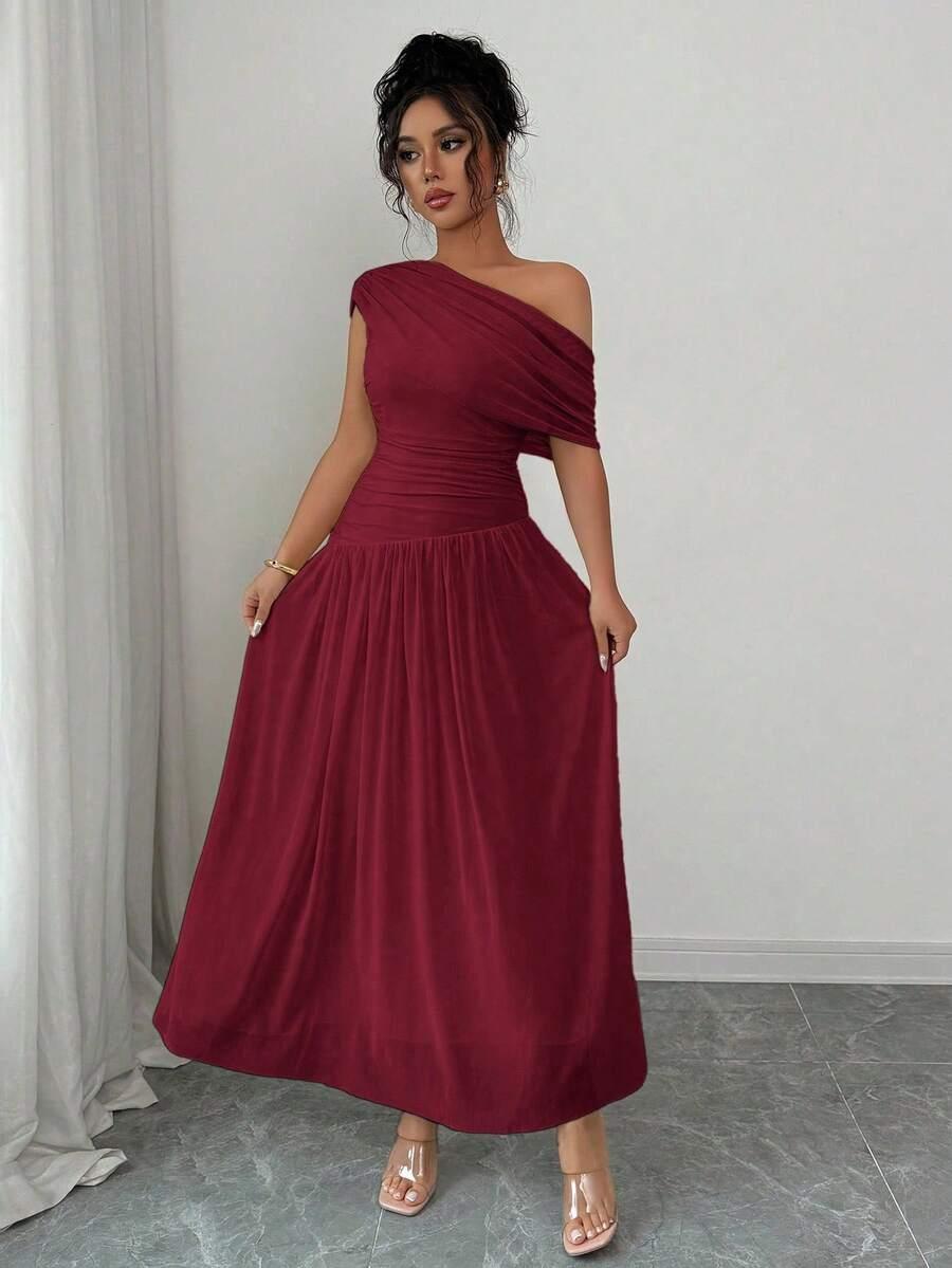 czerwona maxi sukienka