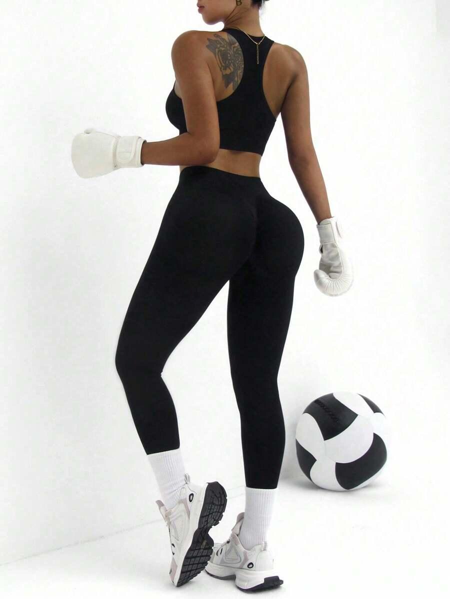 czarny sportowy top 