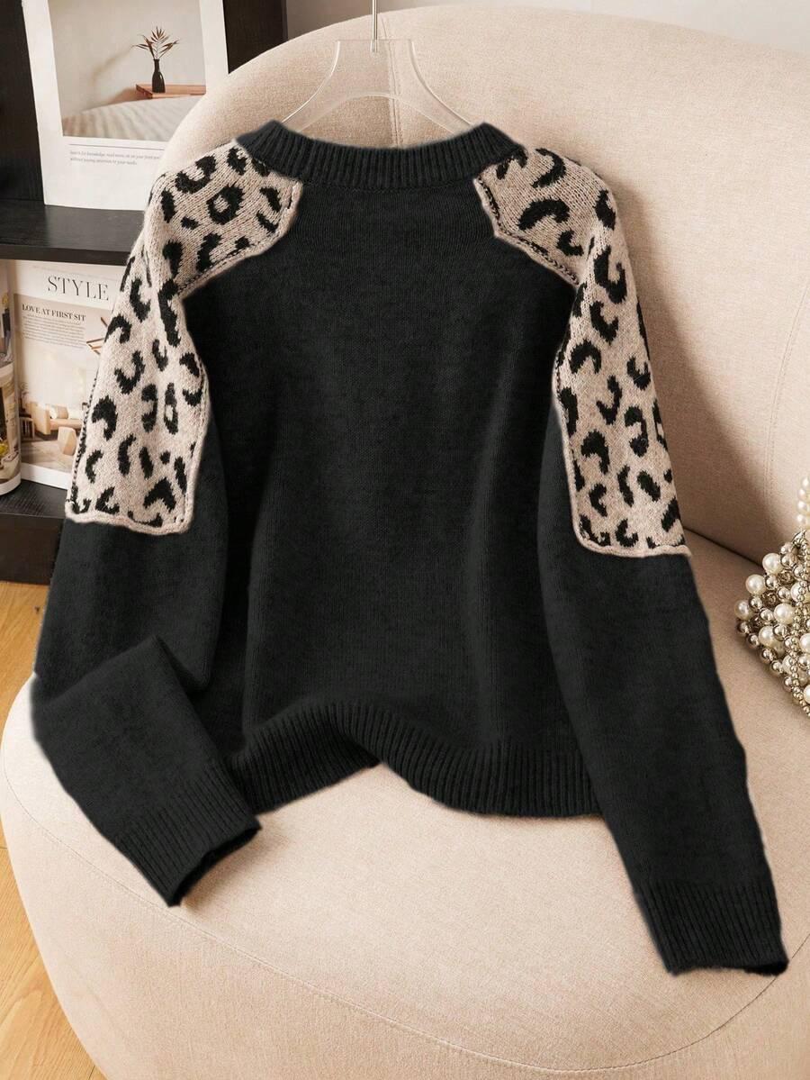 CZARNY SWETER ANIMAL PRINT