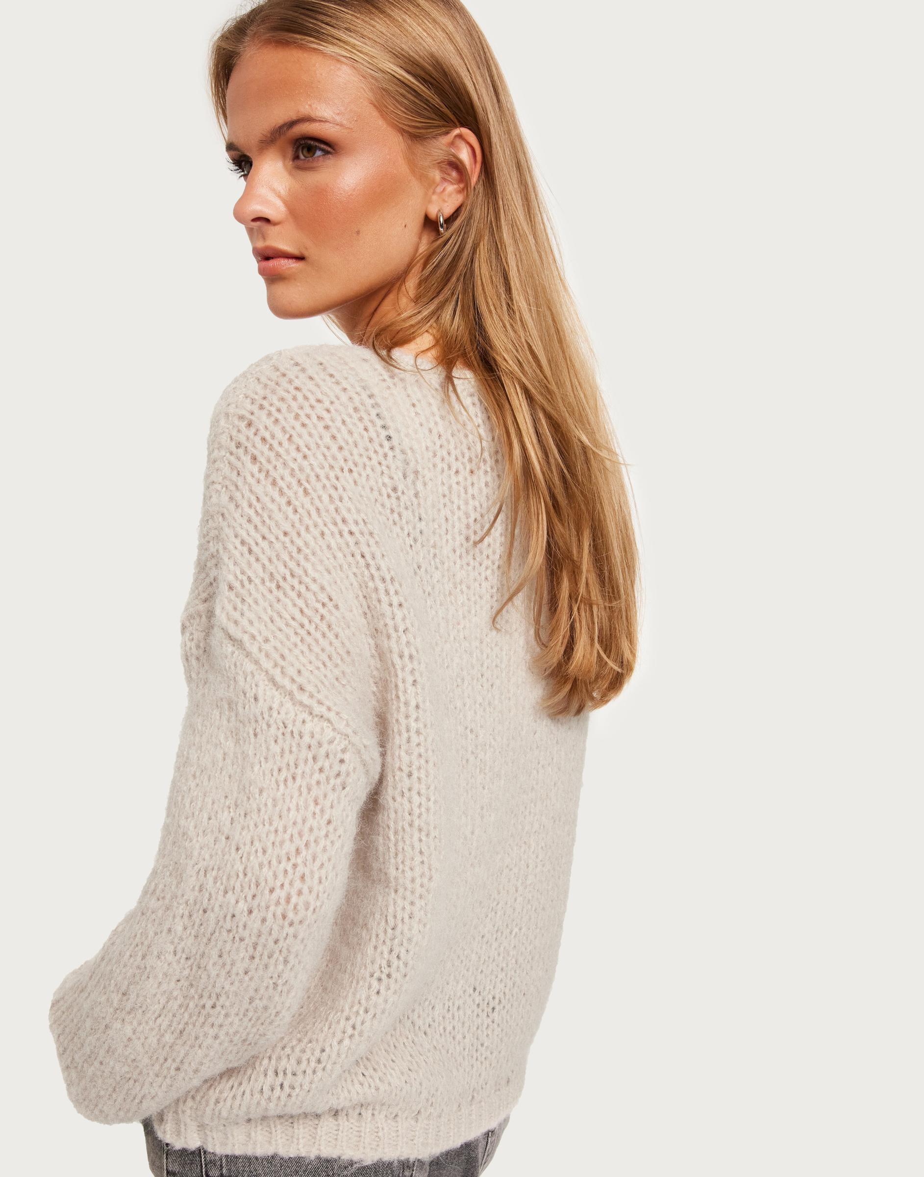 BEŻOWY PLECIONY SWETER OVERSIZE