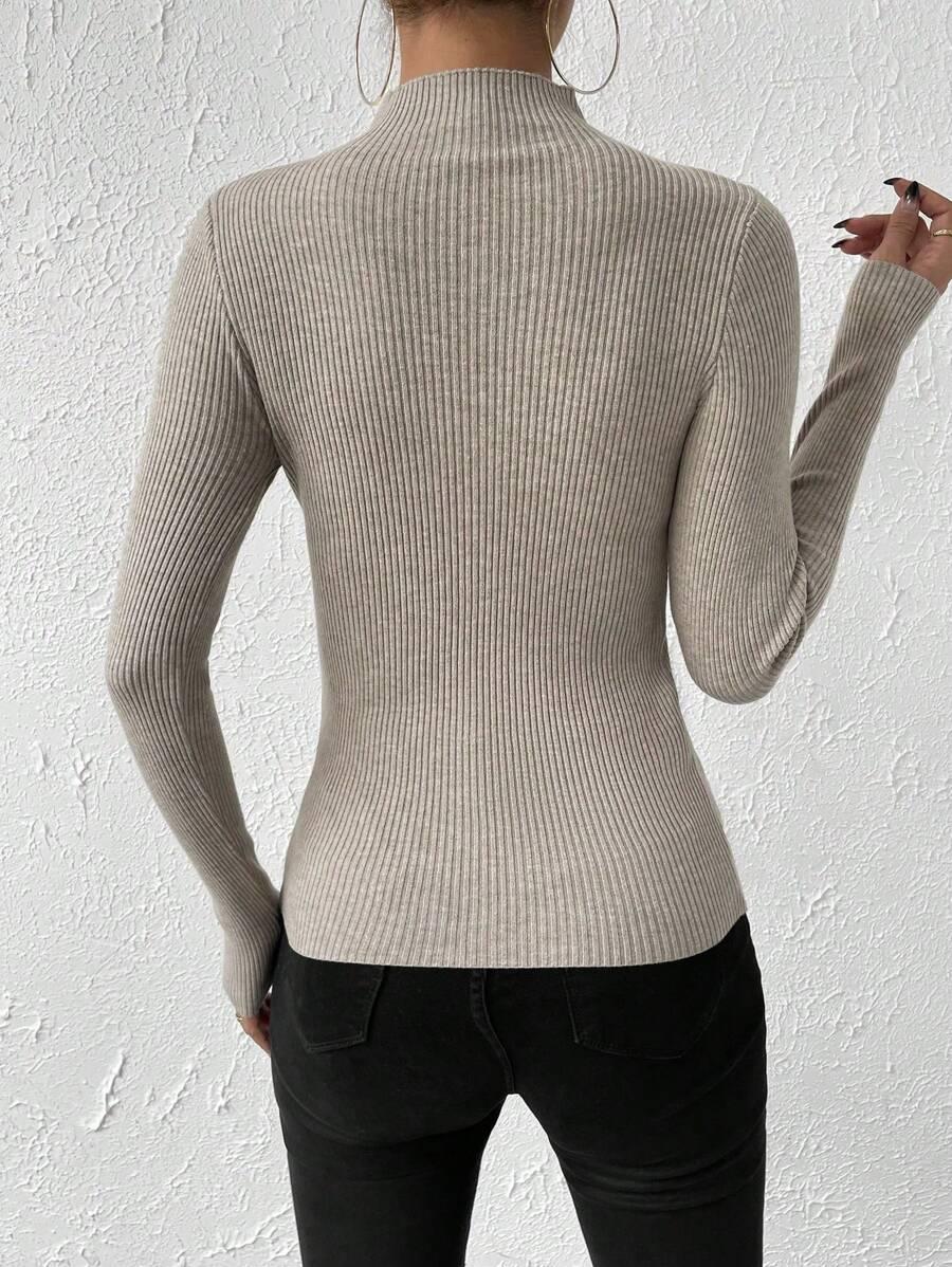 BEŻOWY SWETER STÓJKA