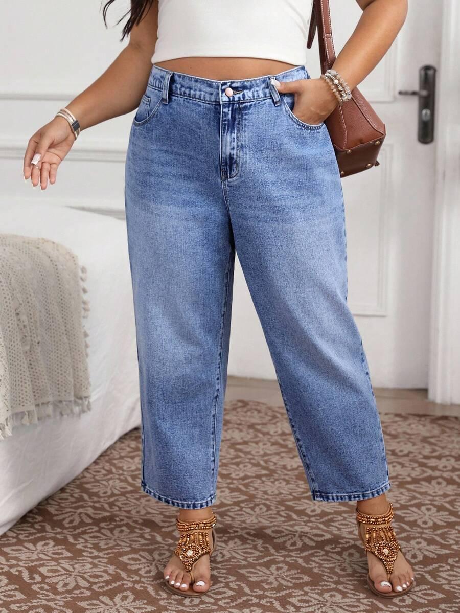 niebieskie jeansy kieszenie