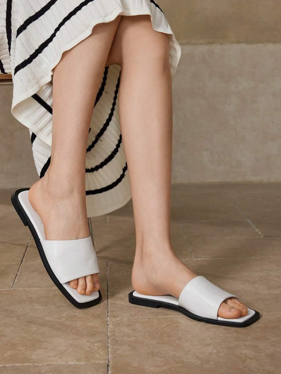 BIAŁE KLAPKI CASUAL