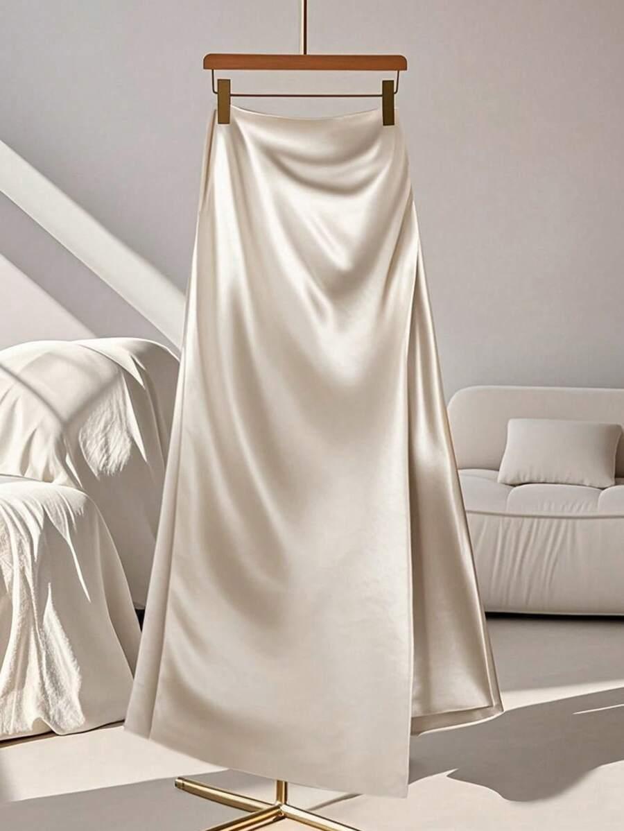 satynowa spódnica rozcięcie 