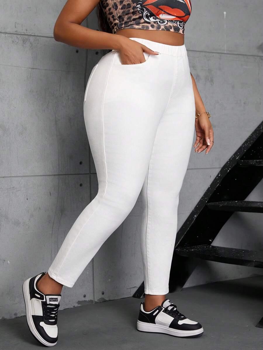 białe spodnie jeans rurki