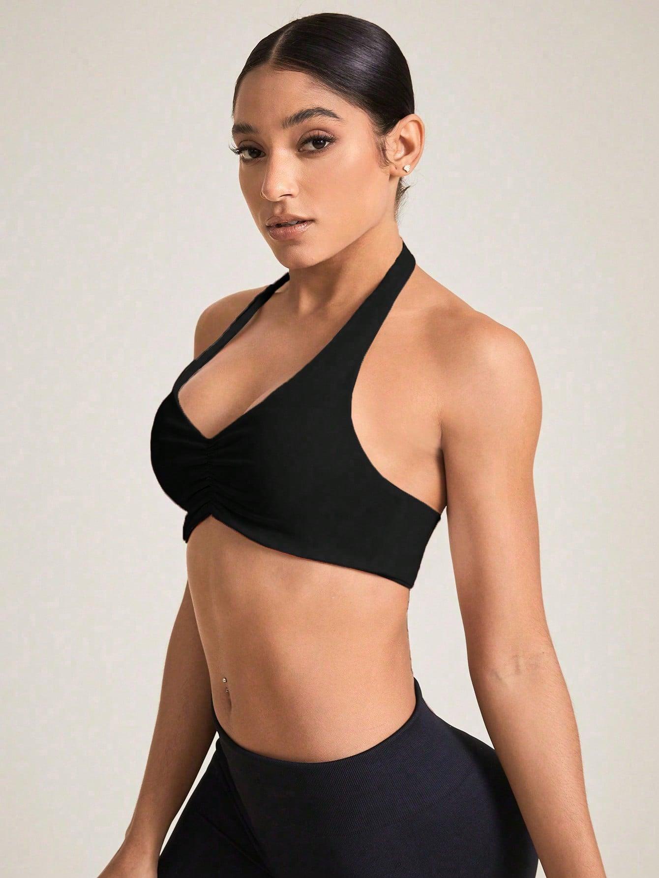 czarny sportowy top 