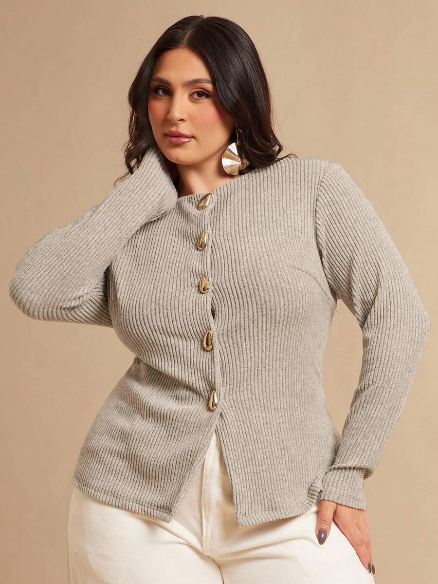 sweter guziki prążki