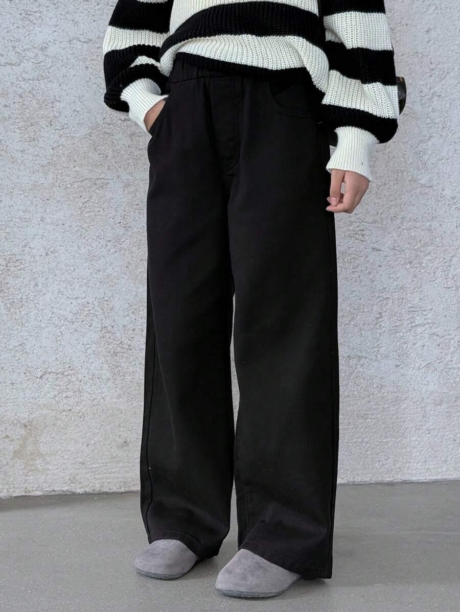 czarne spodnie jeans 