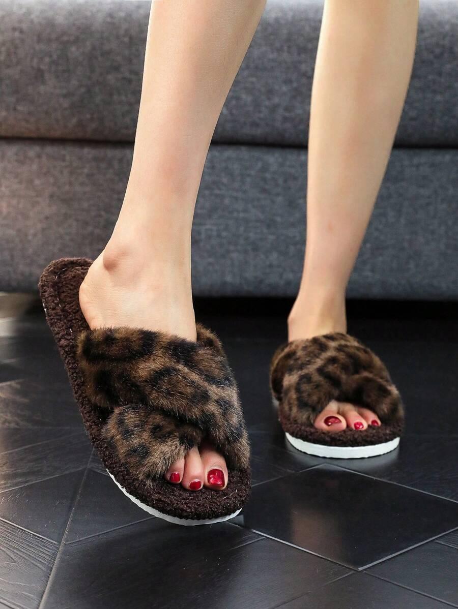 KAPCIE FUTERKO animal print