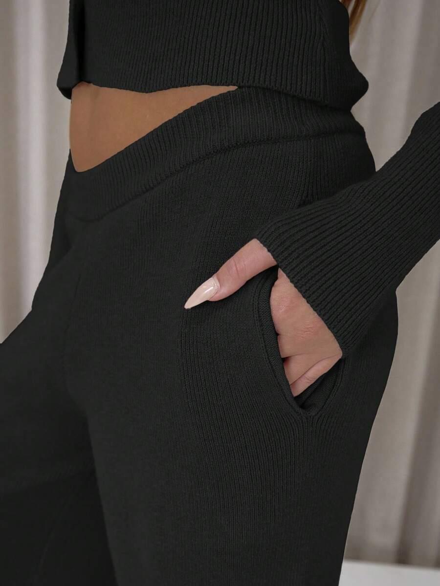 CZARNY KOMPLET SWETER SPODNIE 