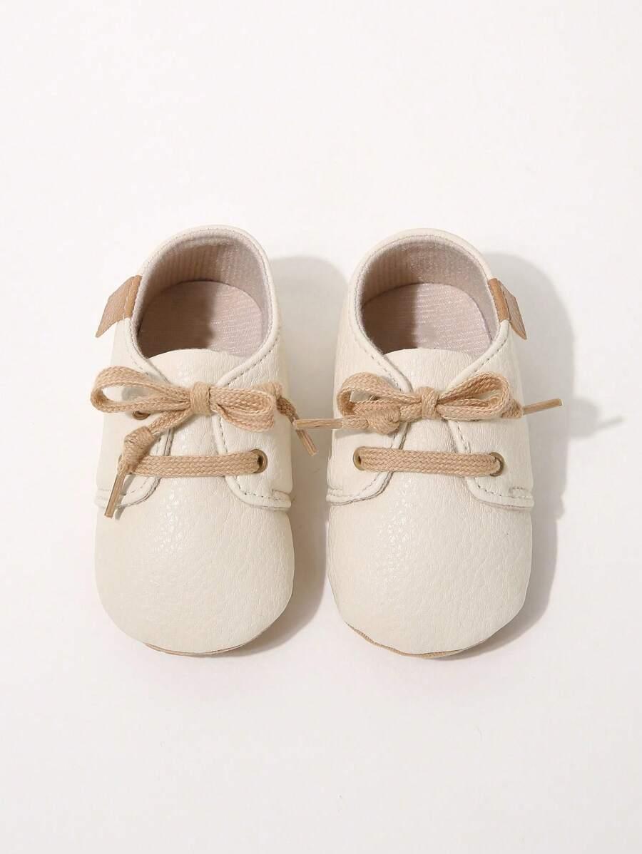 beżowe buty sznurowanie