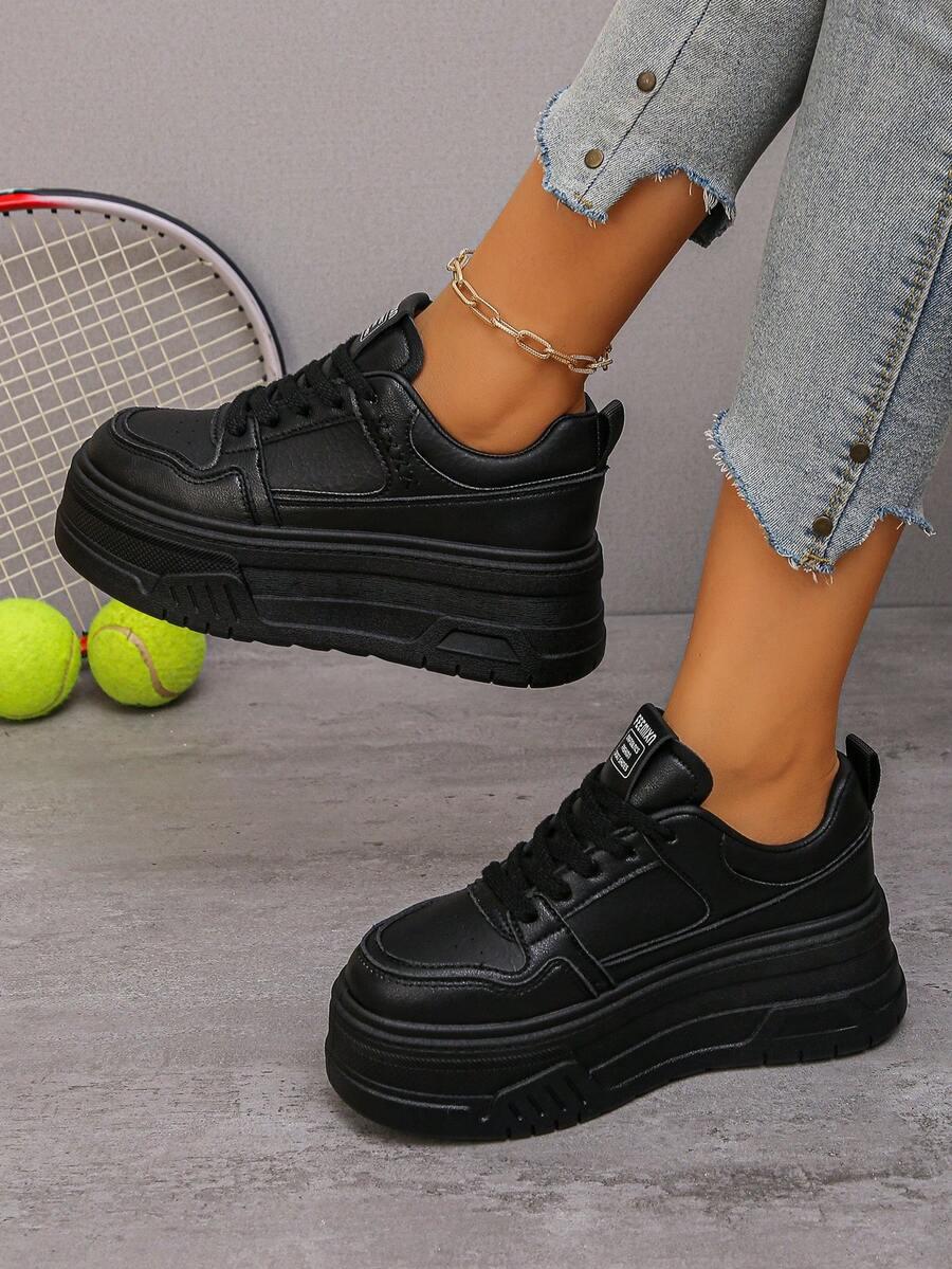 czarne buty sportowe platforma