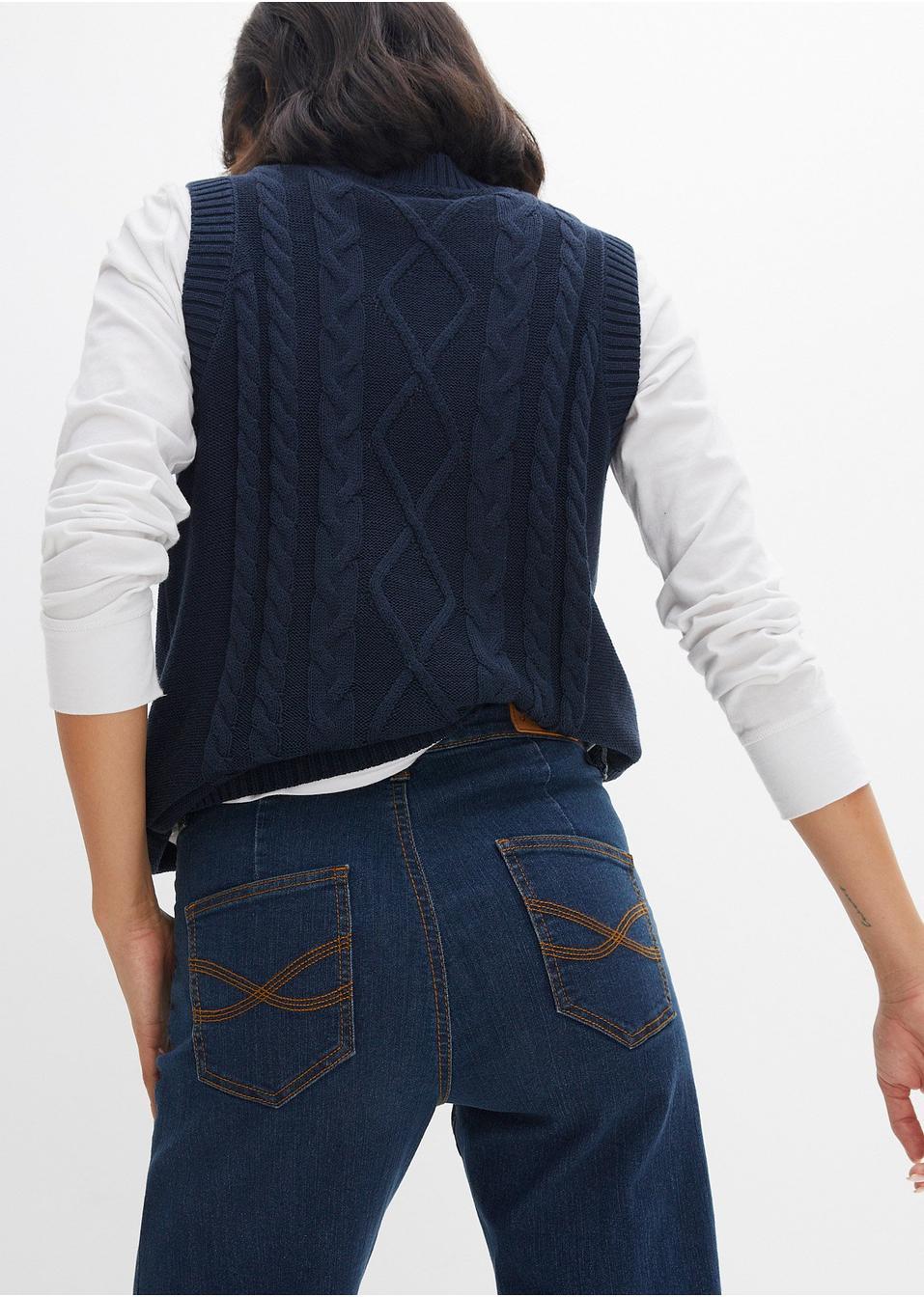 granatowe spodnie jeans 