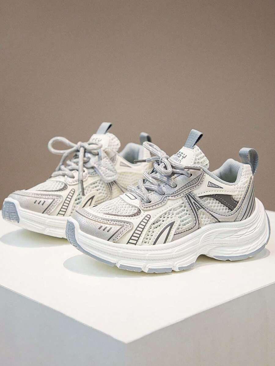 SZNUROWANE BUTY SPORTOWE