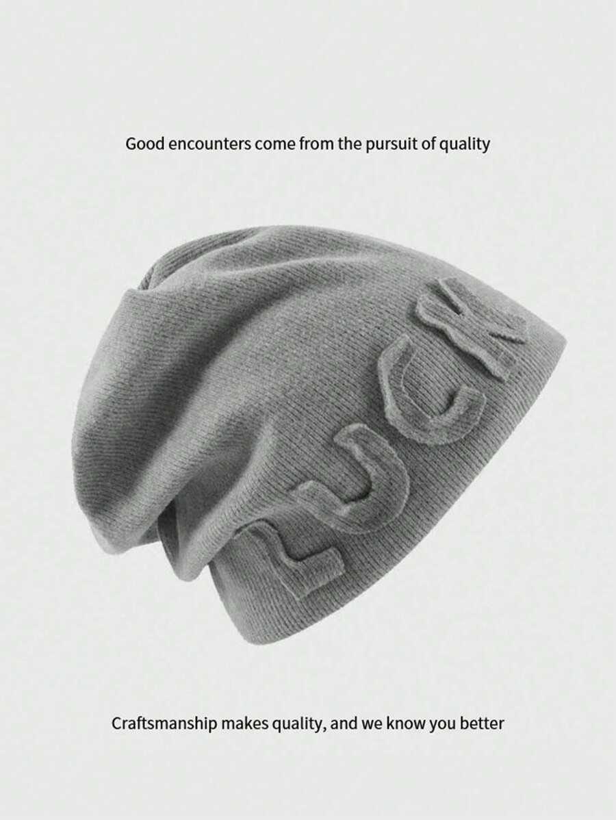 beżowa czapka beanie 