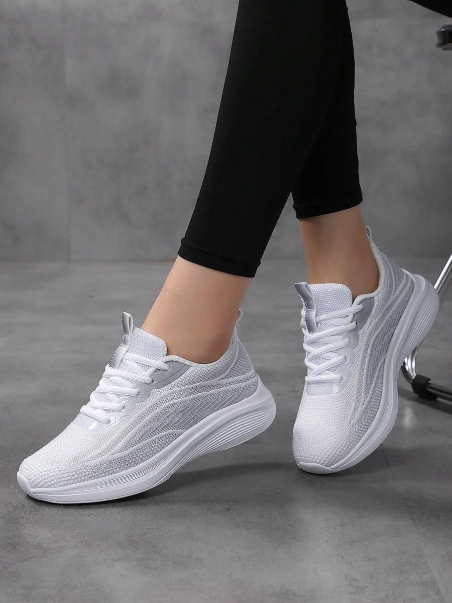 SZNUROWANE BUTY SPORTOWE