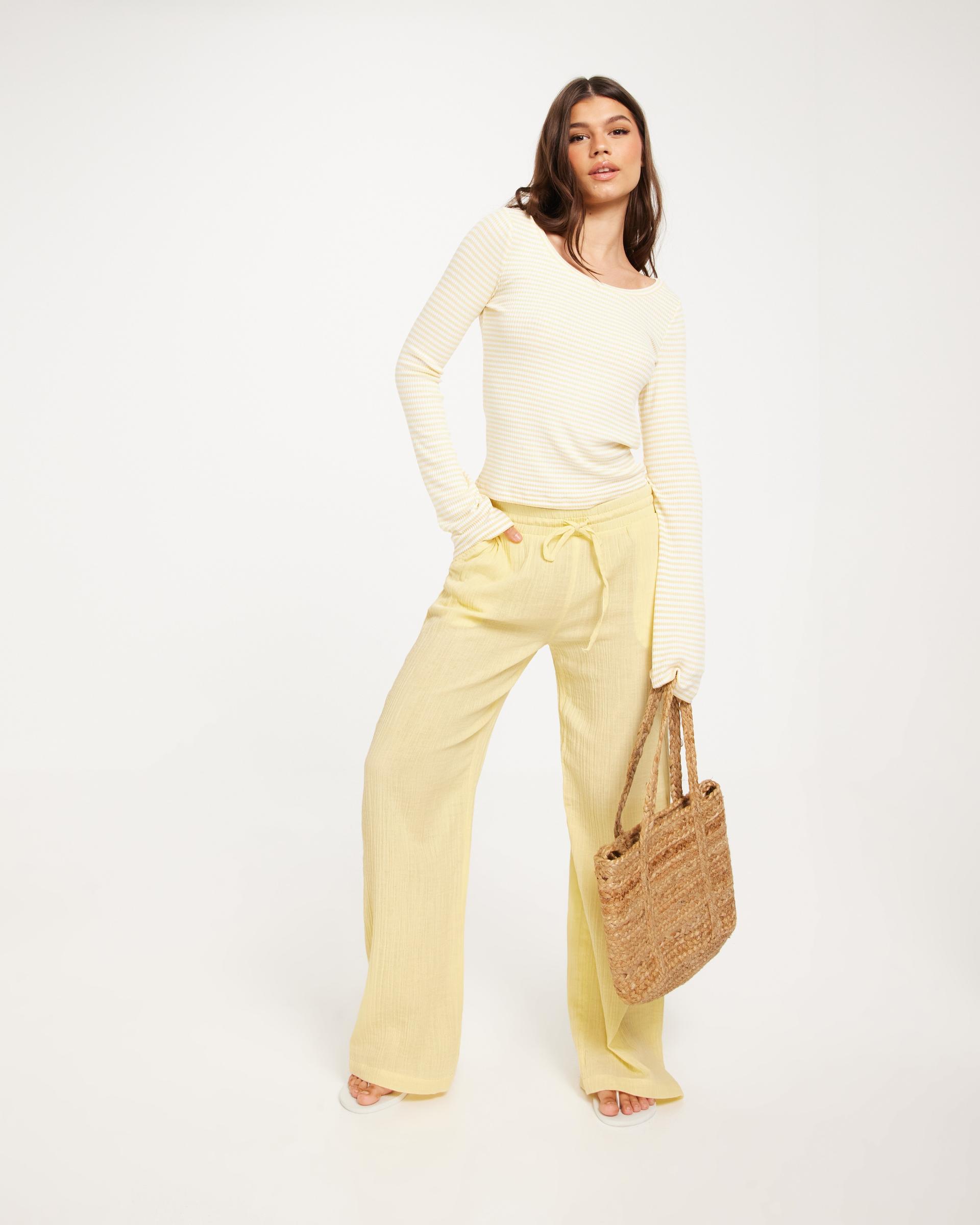 żółte proste muślinowe spodnie casual