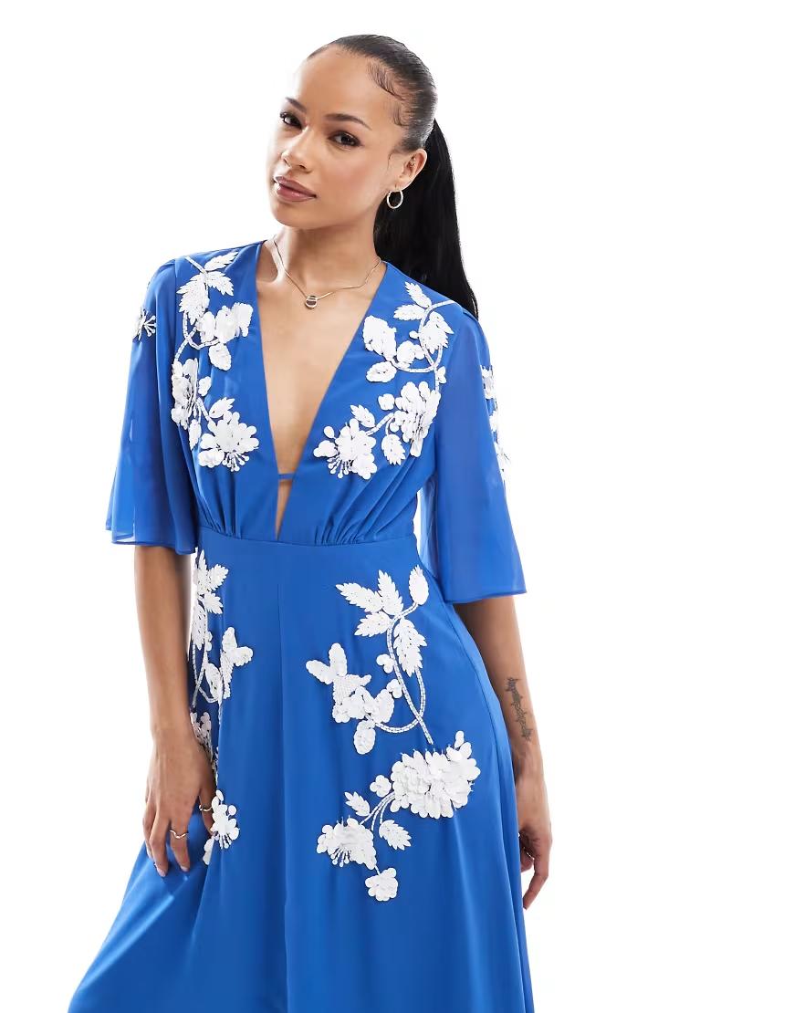 niebieska maxi sukienka v-neck zdobienie