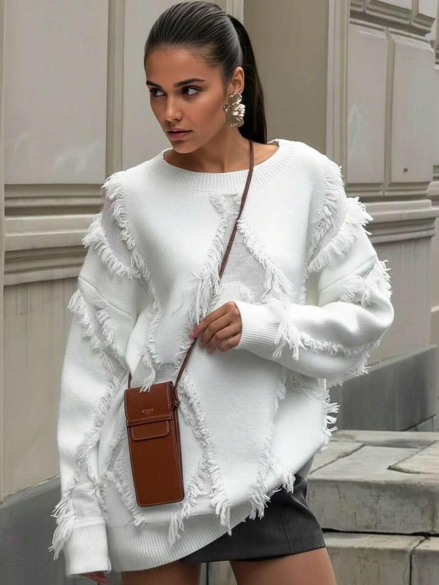 biały sweter długi rękaw