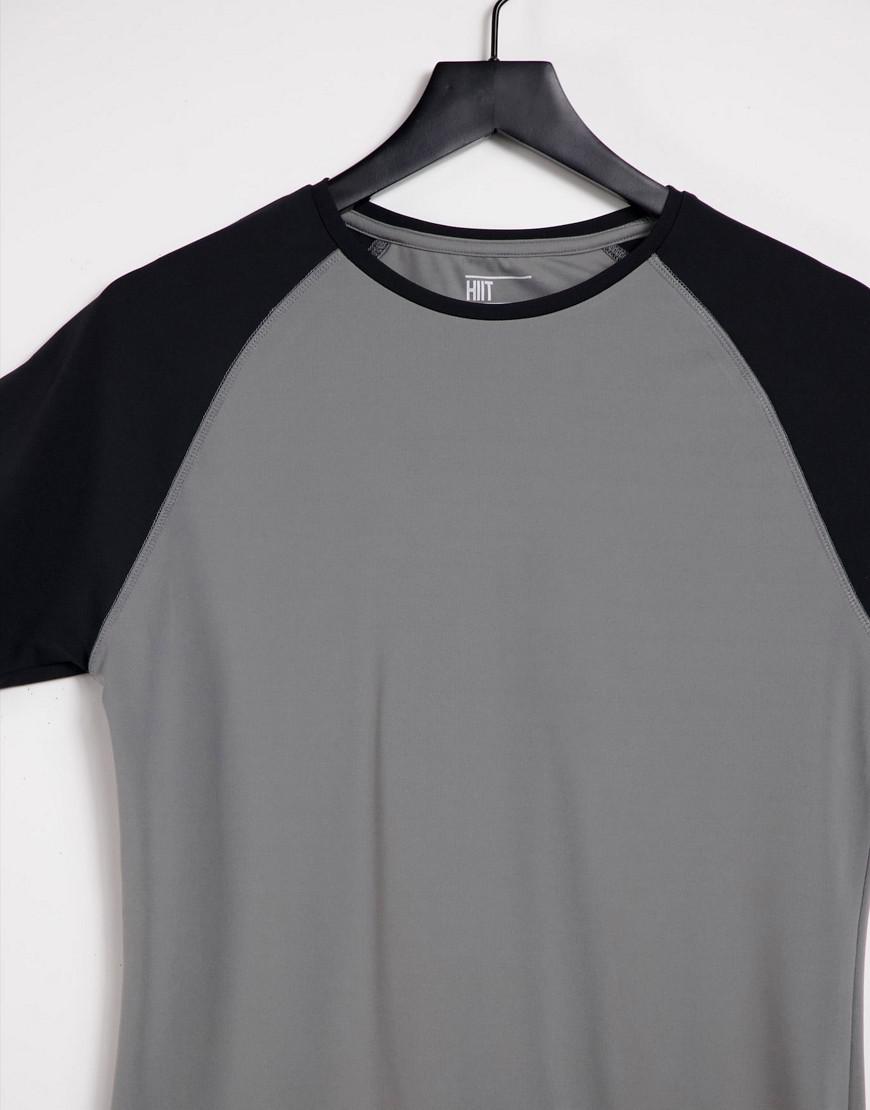 sportowy t-shirt okrągły dekolt